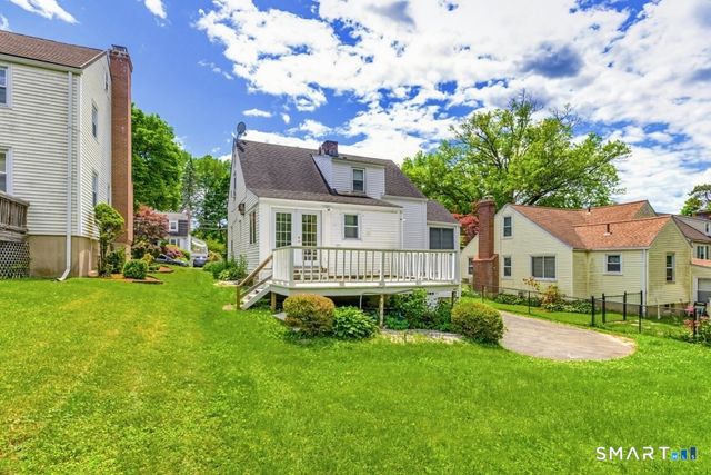 98 Woodmere Road, West Hartford, CT 06119