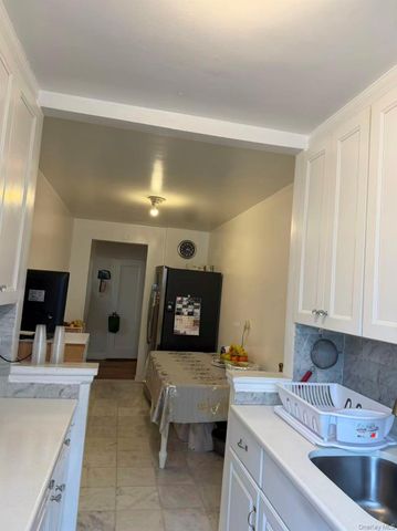 84-19 51st Avenue 4C, Elmhurst, NY 11373