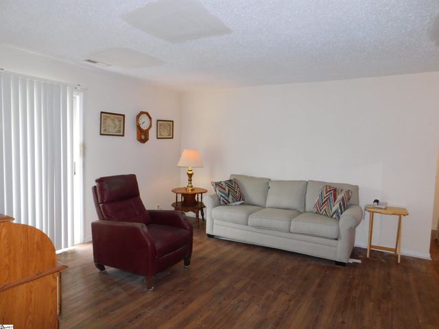 2601 Duncan Chapel Road, Greenville, SC 29617