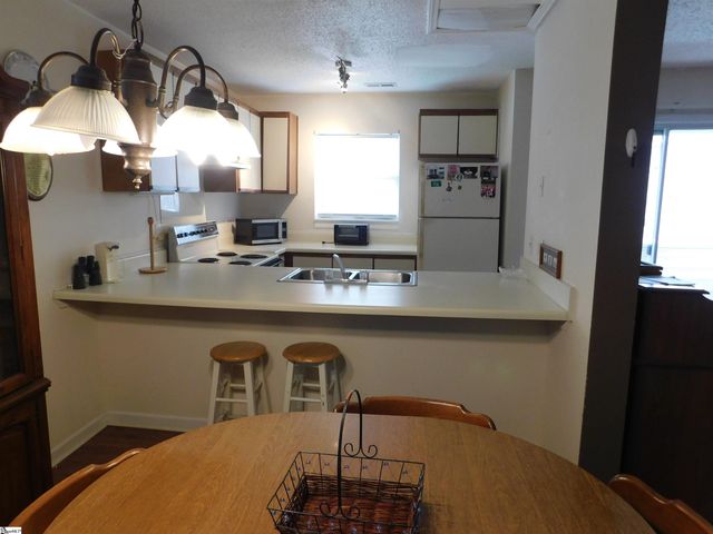 2601 Duncan Chapel Road, Greenville, SC 29617