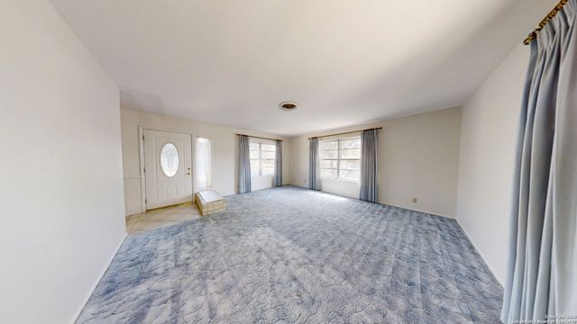 459 Harcourt Ave., San Antonio, TX 78223