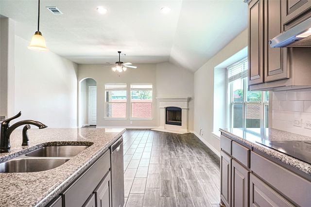 2636 Freemon Place, Grand Prairie, TX 75052