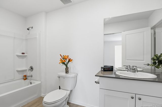 13415 Turnesa, San Antonio, TX 78221