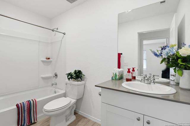 13415 Turnesa, San Antonio, TX 78221