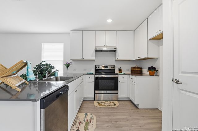 13415 Turnesa, San Antonio, TX 78221