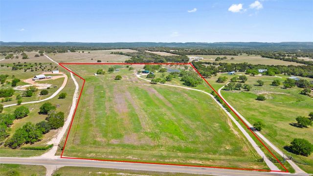 784 Ranch Road 2721, Johnson City, TX 78636