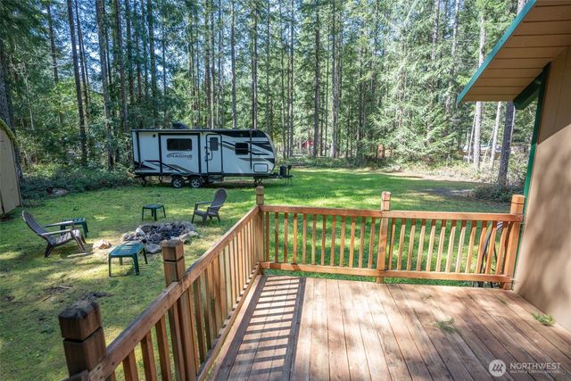 61 N Hamma Hamma Drive W, Hoodsport, WA 98548