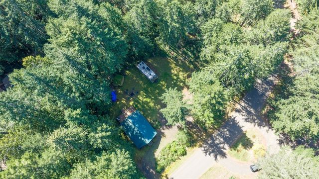 61 N Hamma Hamma Drive W, Hoodsport, WA 98548