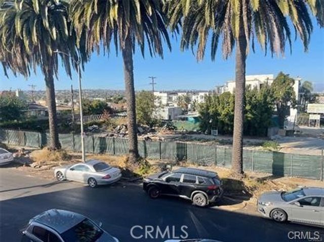 7323 Crenshaw Boulevard, Los Angeles, CA 90043