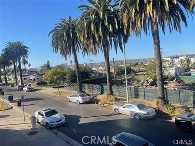 7323 Crenshaw Boulevard, Los Angeles, CA 90043