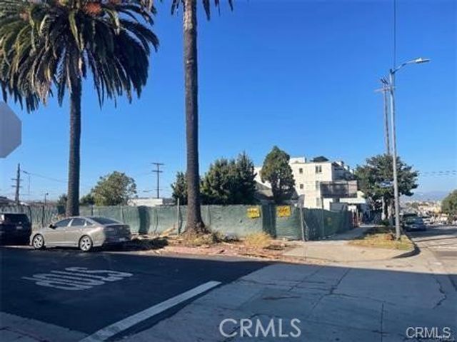 7323 Crenshaw Boulevard, Los Angeles, CA 90043