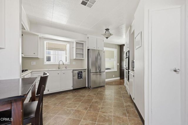 27 Isabel Avenue 64, Camarillo, CA 93012