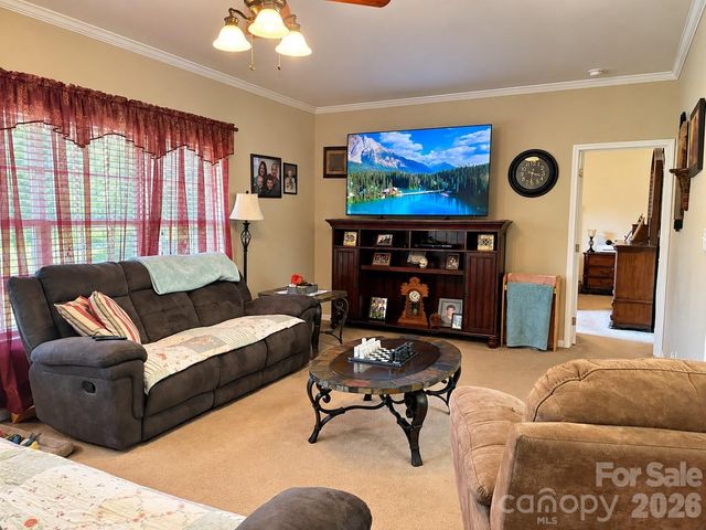 1046 Edgemont Terrace, Morganton, NC 28655