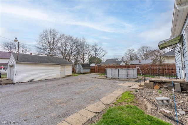 12020 Easton Street NE, Alliance, OH 44601