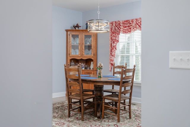 215 HEATHER LN, Staunton, VA 24401