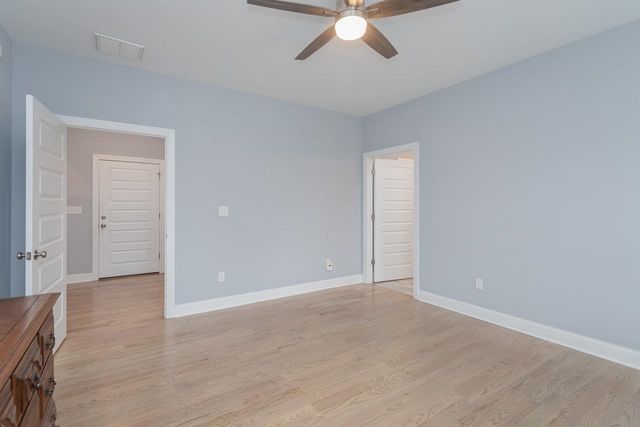 215 HEATHER LN, Staunton, VA 24401