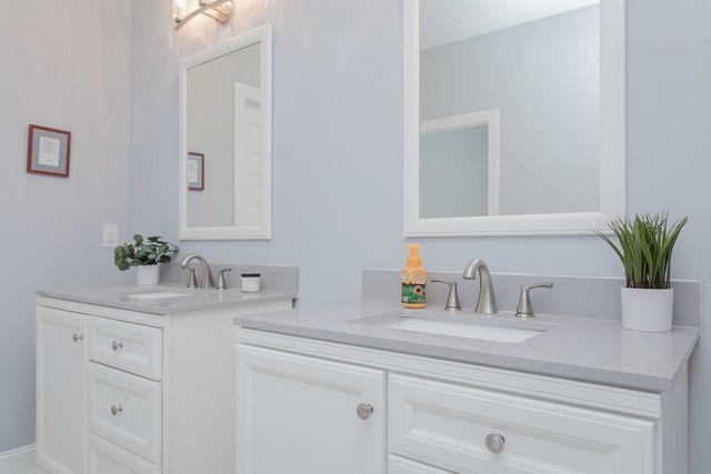 215 HEATHER LN, Staunton, VA 24401