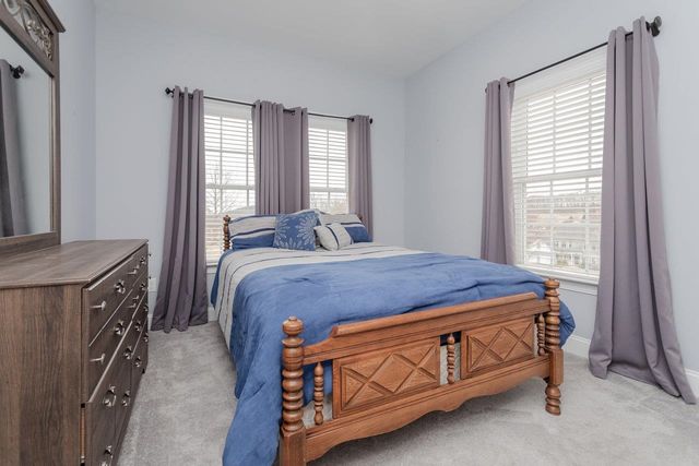 215 HEATHER LN, Staunton, VA 24401