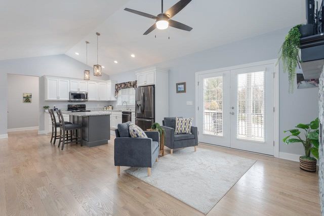 215 HEATHER LN, Staunton, VA 24401