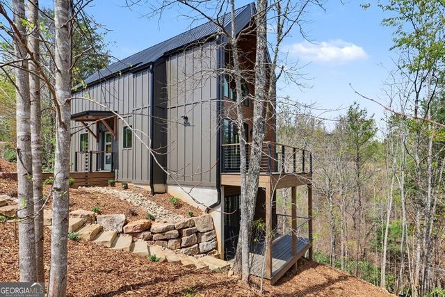 65 This Way, Young Harris, GA 30582