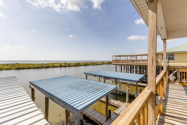 8209 Redfish St, Chauvin, LA 70344