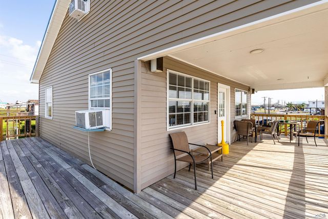 8209 Redfish St, Chauvin, LA 70344