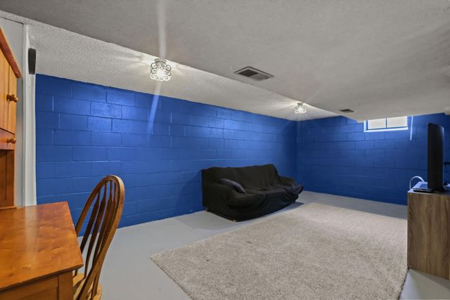 1400 7th Avenue S, South Saint Paul, MN 55075