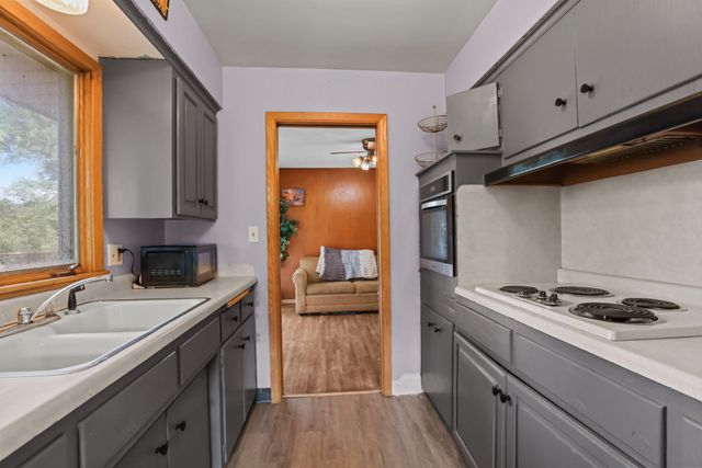 1400 7th Avenue S, South Saint Paul, MN 55075