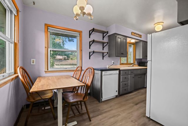 1400 7th Avenue S, South Saint Paul, MN 55075