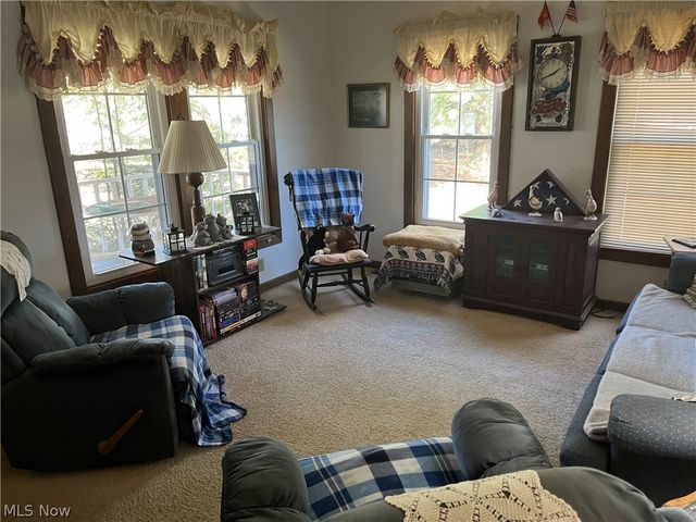 33261 Lake Road, Avon Lake, OH 44012