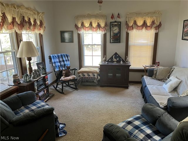 33261 Lake Road, Avon Lake, OH 44012