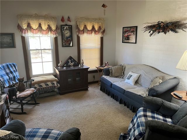 33261 Lake Road, Avon Lake, OH 44012