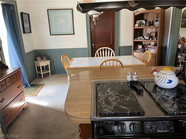 33261 Lake Road, Avon Lake, OH 44012