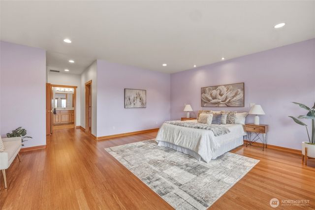 2385 Lake Forest Drive, Oak Harbor, WA 98277