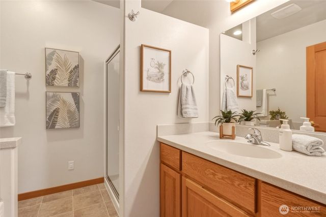 2385 Lake Forest Drive, Oak Harbor, WA 98277