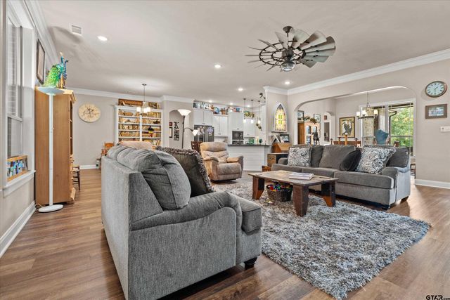 22571 Lake Jackson Drive, Lindale, TX 75771