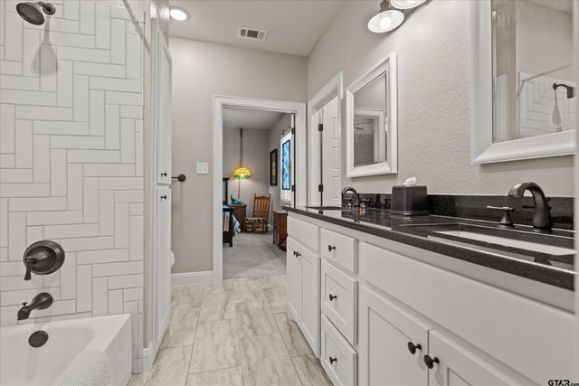 22571 Lake Jackson Drive, Lindale, TX 75771