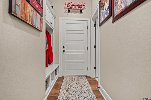 22571 Lake Jackson Drive, Lindale, TX 75771