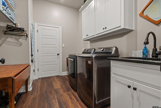 22571 Lake Jackson Drive, Lindale, TX 75771