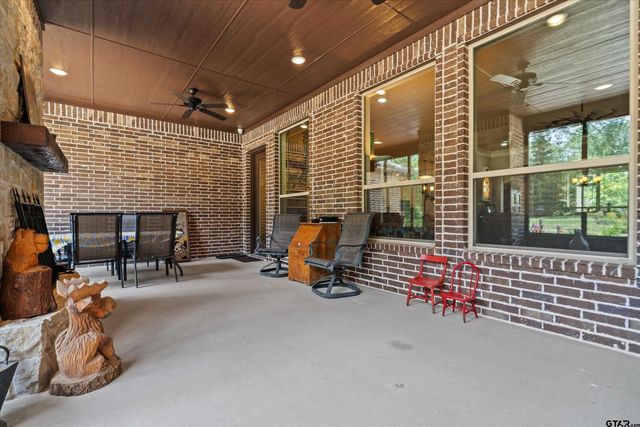 22571 Lake Jackson Drive, Lindale, TX 75771
