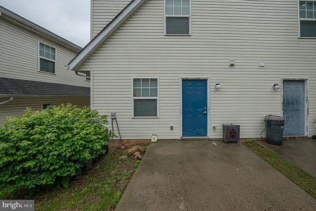 3724 MERRICK ROAD, Philadelphia, PA 19129