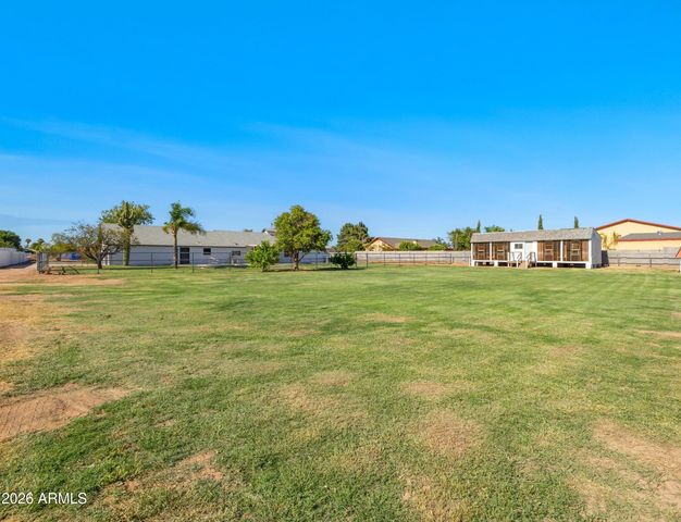 8663 E WINNSTON Circle, Mesa, AZ 85212