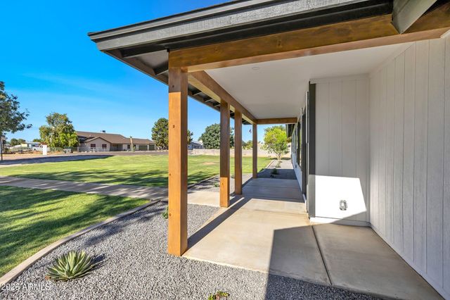 8663 E WINNSTON Circle, Mesa, AZ 85212