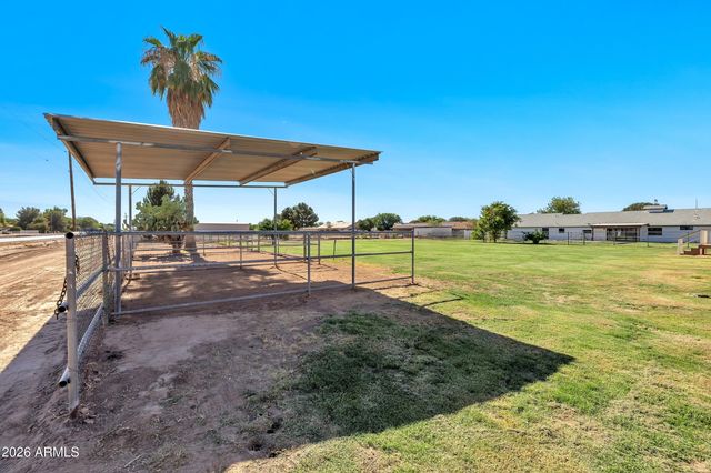 8663 E WINNSTON Circle, Mesa, AZ 85212