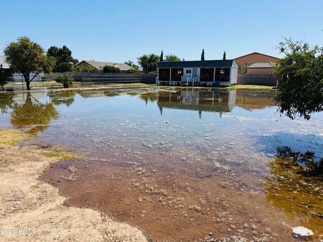 8663 E WINNSTON Circle, Mesa, AZ 85212