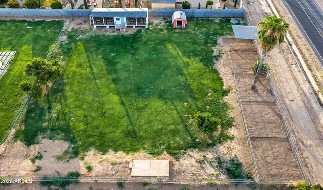 8663 E WINNSTON Circle, Mesa, AZ 85212