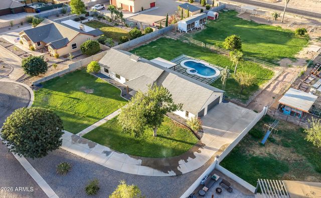 8663 E WINNSTON Circle, Mesa, AZ 85212