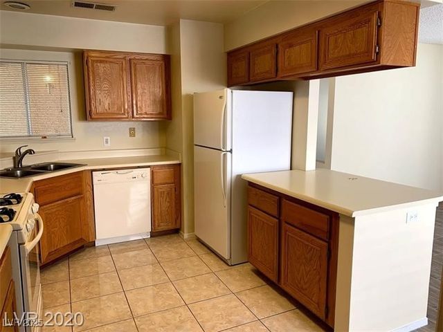 6632 Coastal Breeze Court, Las Vegas, NV 89108