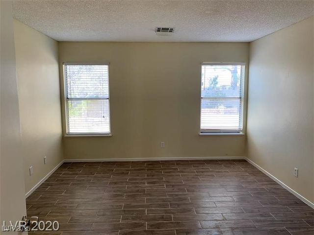 6632 Coastal Breeze Court, Las Vegas, NV 89108