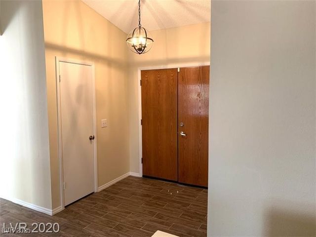 6632 Coastal Breeze Court, Las Vegas, NV 89108